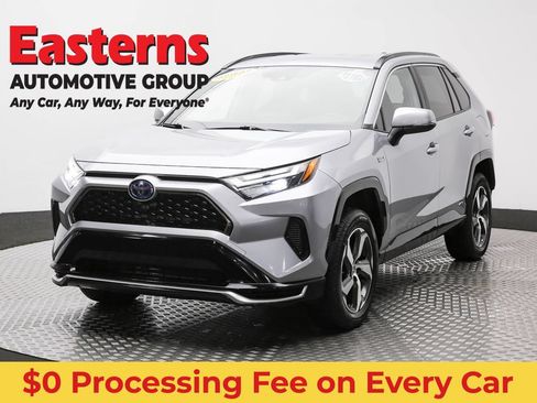 Used 2022 Toyota RAV4 SE AWD/4WD image 1