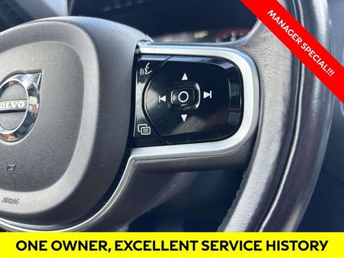 Used 2019 Volvo XC90 T6 Momentum w/ Advanced Package image 21