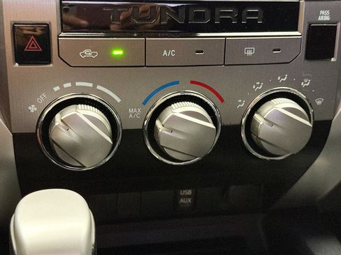 Used 2019 Toyota Tundra SR5 w/ SR5 Upgrade Package image 10