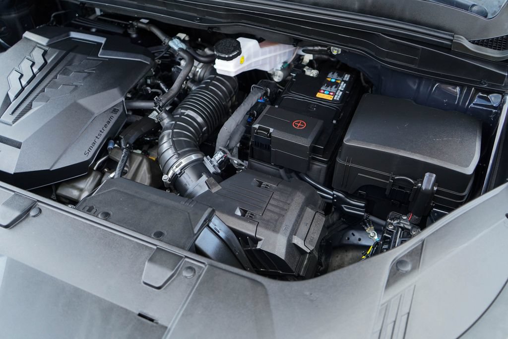 Used 2024 Kia Carnival EX FWD image 38