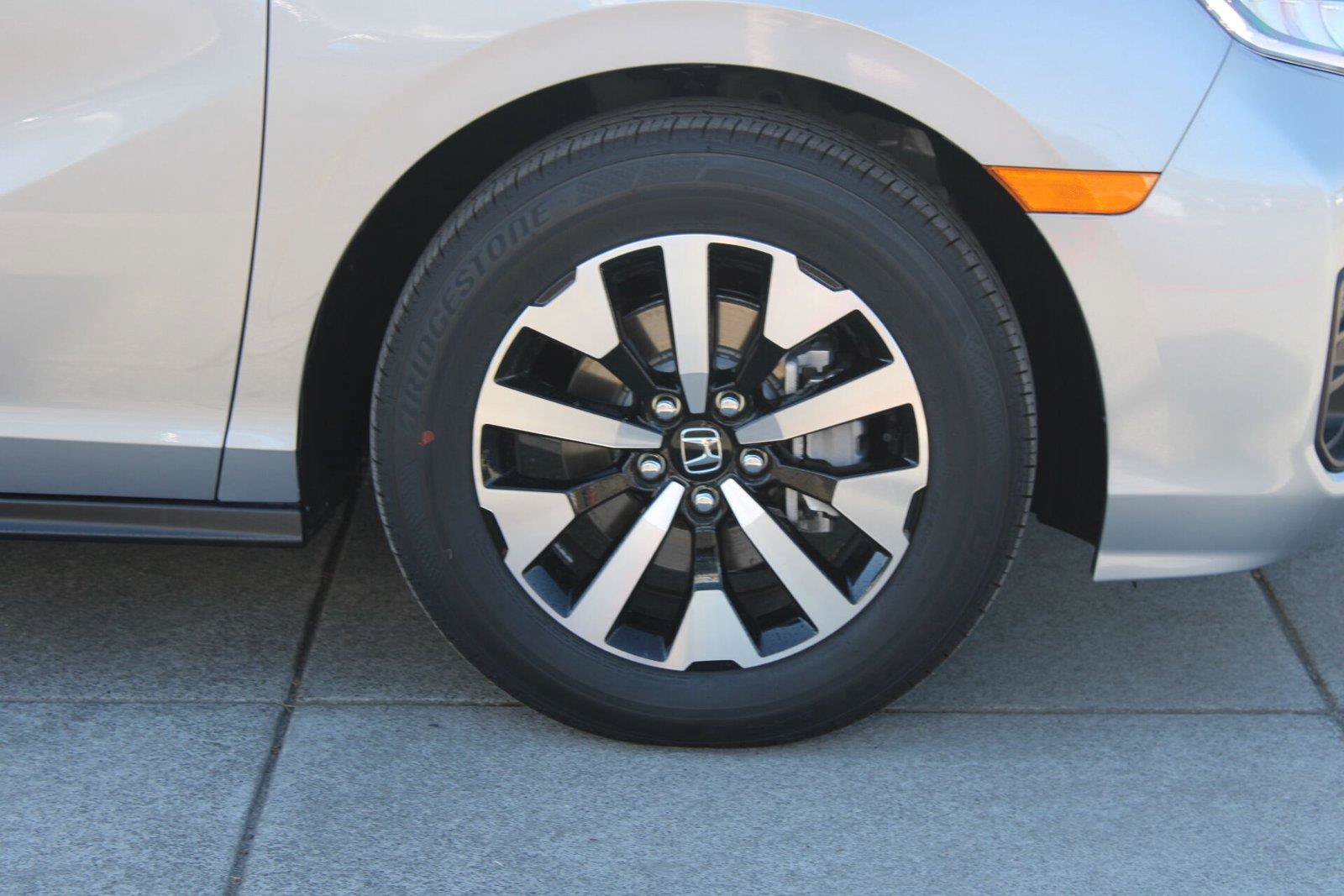 New 2026 Honda Odyssey EX-L image 9