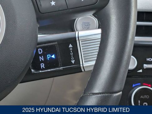 Used 2025 Hyundai Tucson Limited AWD/4WD image 33