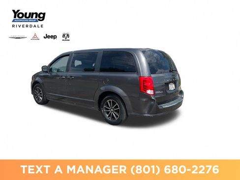 Used 2019 Dodge Grand Caravan GT FWD image 3