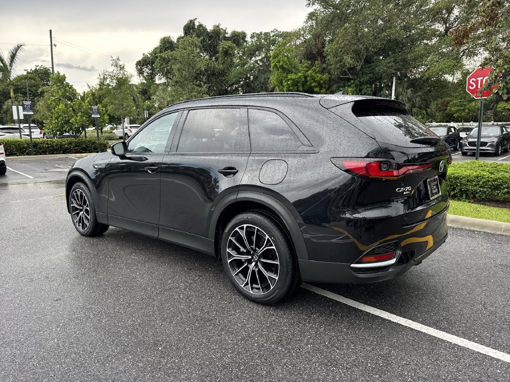 Certified 2025 MAZDA CX-70 Plug-In Hybrid w/ Premium Plus AWD/4WD image 12