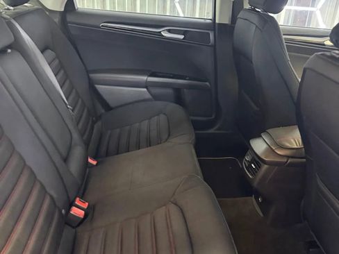 Used 2016 Ford Fusion SE w/ Equipment Group 201A image 38