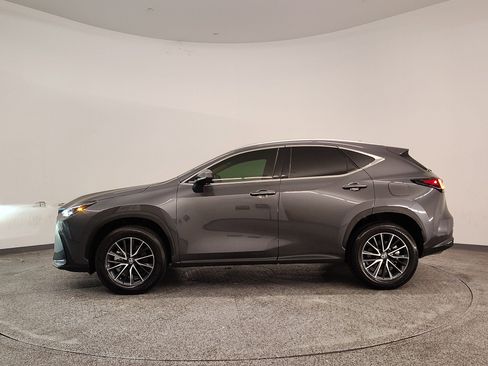 Used 2024 Lexus NX 250 FWD w/ Premium Package image 2