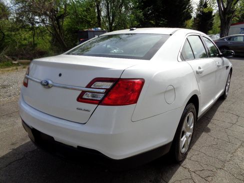 Used 2016 Ford Taurus Police Interceptor image 5