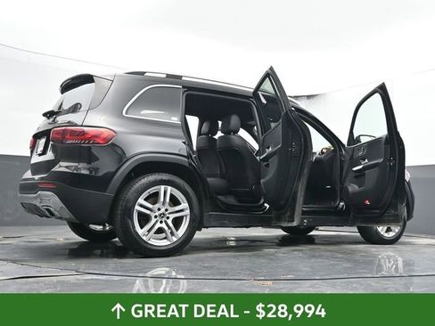 Used 2023 Mercedes-Benz GLB 250 4MATIC image 75