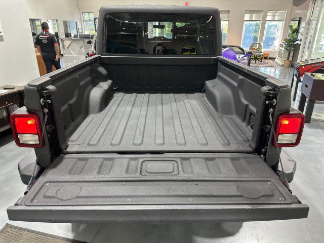 Used 2022 Jeep Gladiator Sport AWD/4WD image 48