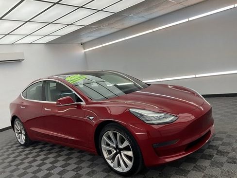 Used 2018 Tesla Model 3 image 3