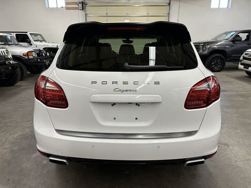 Used 2013 Porsche Cayenne Diesel AWD/4WD image 4