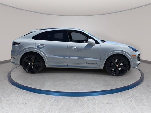 Used 2023 Porsche Cayenne Turbo AWD/4WD image 5