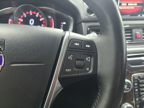 Used 2016 Volvo XC70 T5 Platinum image 31