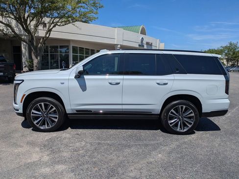New 2026 Cadillac Escalade Sport w/ Touring Package AWD/4WD image 3