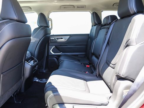 New 2025 INFINITI QX80 Luxe image 20