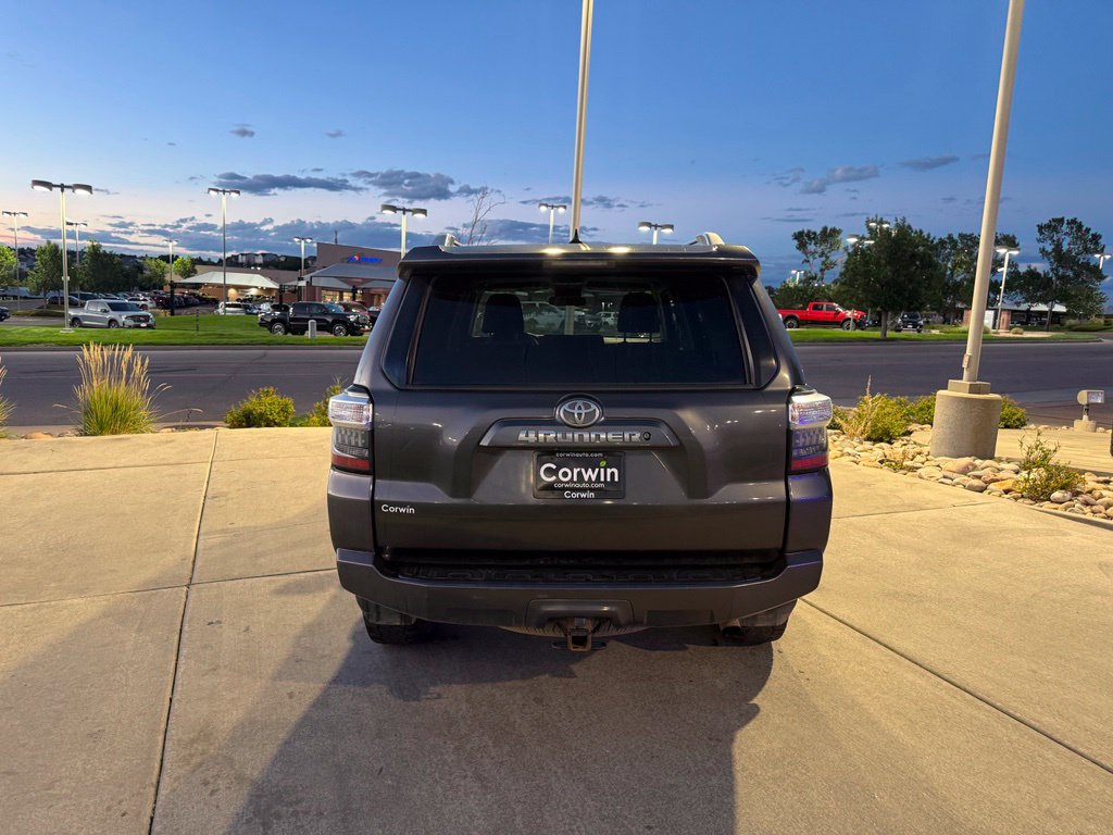 Used 2014 Toyota 4Runner SR5 AWD/4WD image 6