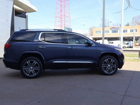 Certified 2019 GMC Acadia Denali w/ Technology Package FWD image 9