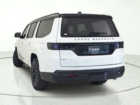 Used 2024 Jeep Grand Wagoneer Series III w/ Rear Seat Video Group 1 AWD/4WD image 4