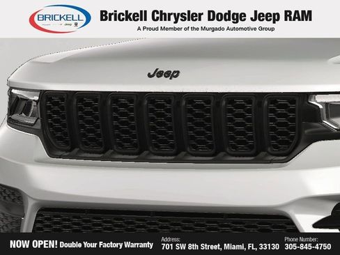 New 2025 Jeep Grand Cherokee Altitude image 14