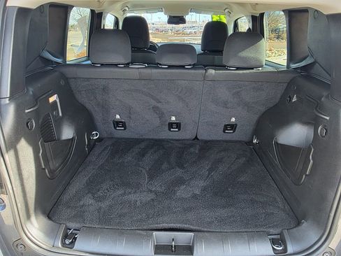 Used 2023 Jeep Renegade Altitude w/ Convenience Group I image 29