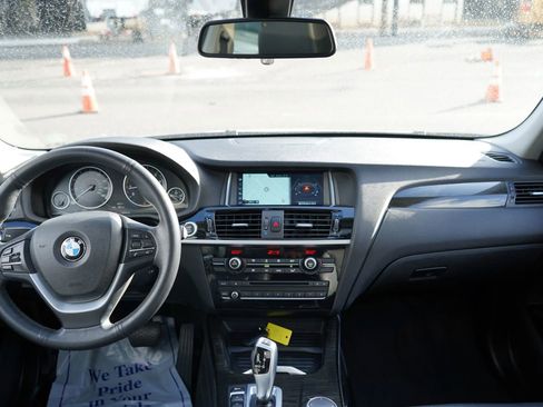 Used 2017 BMW X3 sDrive28i RWD image 17