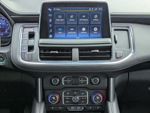 Used 2024 Chevrolet Tahoe Z71 w/ Luxury Package AWD/4WD image 18