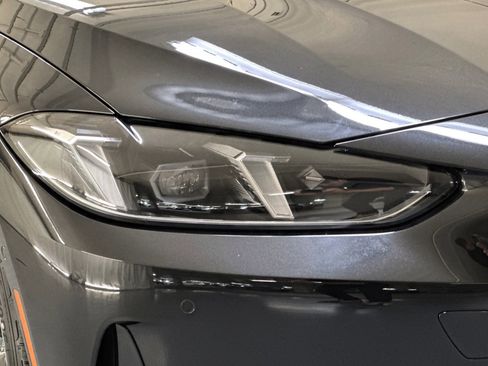 Used 2026 BMW 430i Coupe w/ Parking Assistance Package RWD image 10
