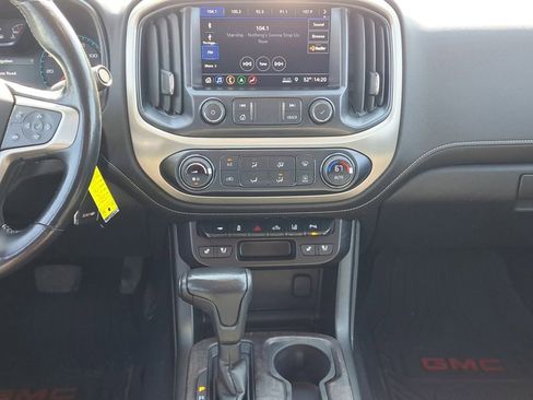 Used 2021 GMC Canyon Denali image 11