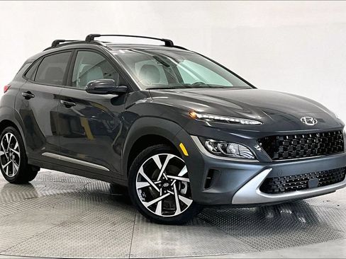Certified 2023 Hyundai Kona Limited FWD image 11