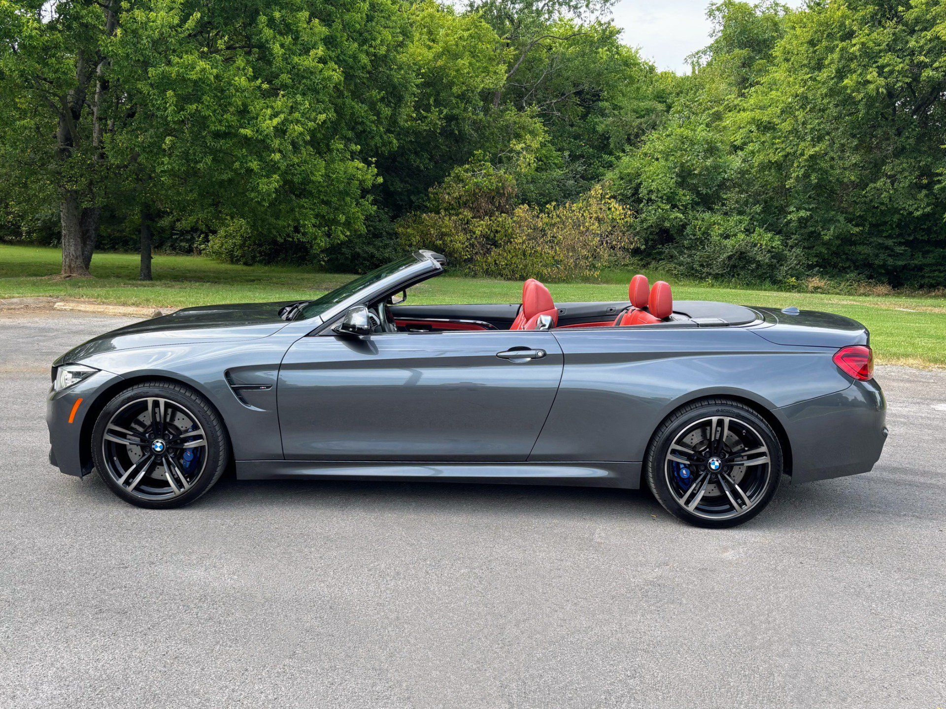 Used 2019 BMW M4 Convertible w/ Competition Package RWD image 7
