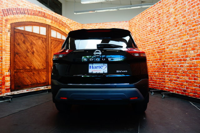Certified 2022 Nissan Rogue SV w/ SV Premium Package AWD/4WD image 9
