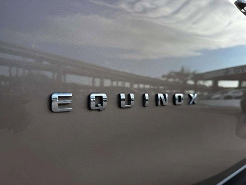 Used 2018 Chevrolet Equinox LS image 14