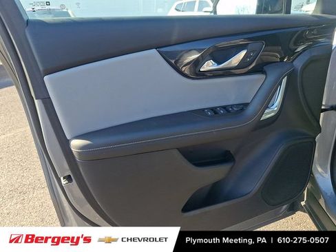 Used 2023 Chevrolet Blazer LT w/ Midnight/Sport Edition AWD/4WD image 13
