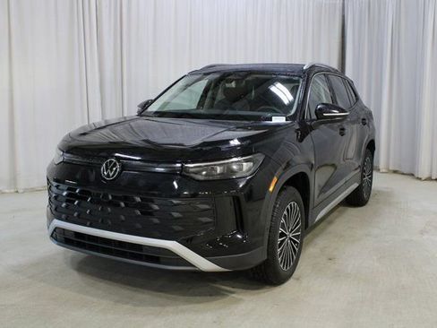 New 2026 Volkswagen Tiguan S image 34