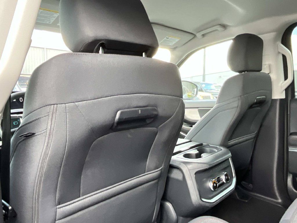 Certified 2025 Ford Expedition Max Active AWD/4WD image 24