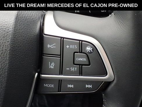 Used 2023 Toyota Highlander XLE FWD image 10