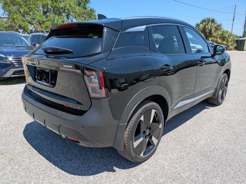 New 2025 Nissan Kicks SR image 5