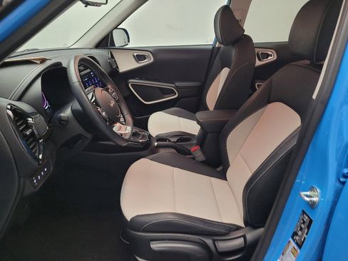 Used 2023 Kia Soul GT-Line image 17