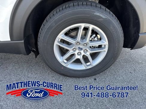 New 2026 Ford Explorer Active w/ Active Comfort Package RWD image 16
