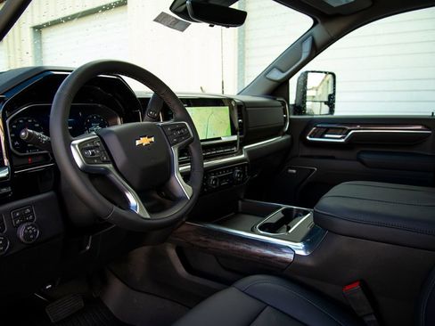 New 2026 Chevrolet Silverado 3500 LTZ w/ LTZ Premium Package AWD/4WD image 14