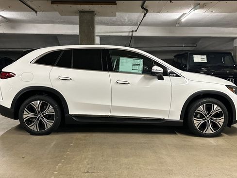 New 2026 Mercedes-Benz EQE 320 4MATIC SUV image 7