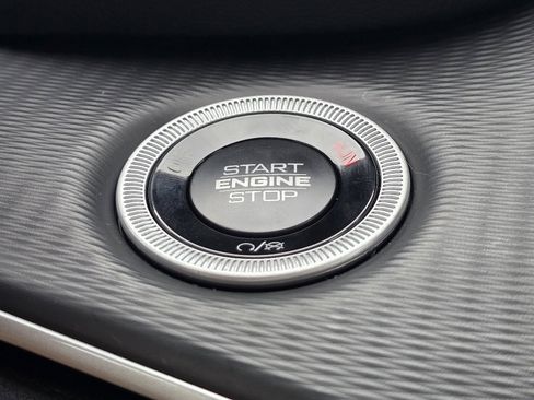 New 2025 Jeep Grand Cherokee L Laredo w/ Luxury Tech Group I image 13