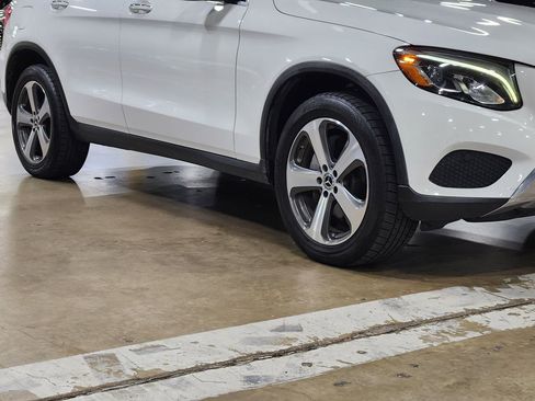 Used 2019 Mercedes-Benz GLC 300 image 16