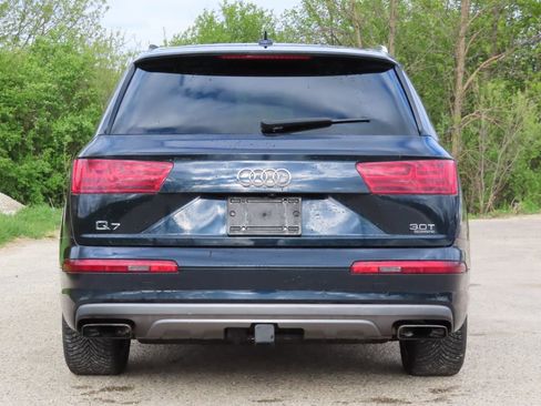 Used 2017 Audi Q7 3.0T Premium Plus w/ Premium Plus Package AWD/4WD image 5