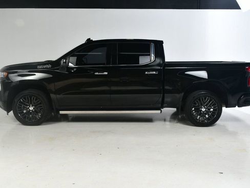 Used 2019 Chevrolet Silverado 1500 High Country w/ High Country Premium Package image 3
