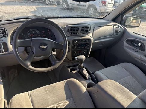 Used 2007 Chevrolet TrailBlazer LS AWD/4WD image 11