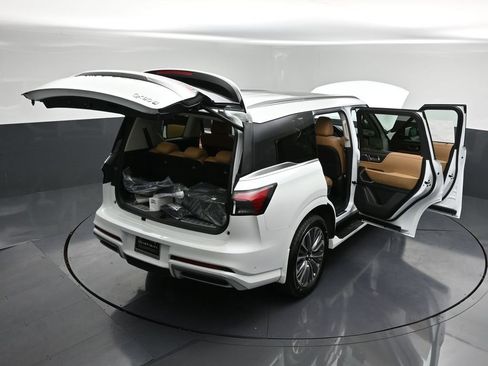 New 2026 INFINITI QX80 Luxe image 37