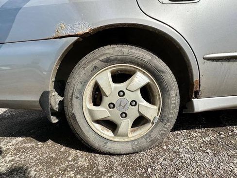 Used 1999 Honda Accord EX image 16