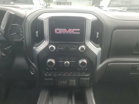 Used 2022 GMC Sierra 1500 SLT AWD/4WD image 10