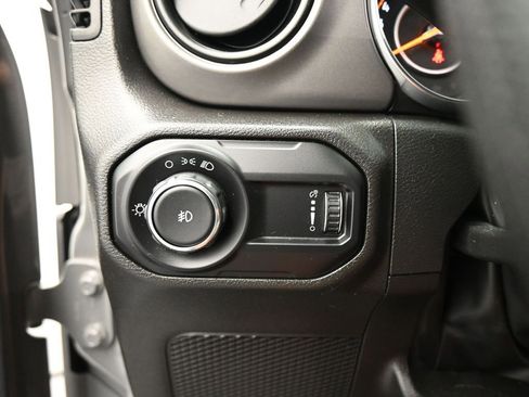 Used 2023 Jeep Wrangler Willys image 13